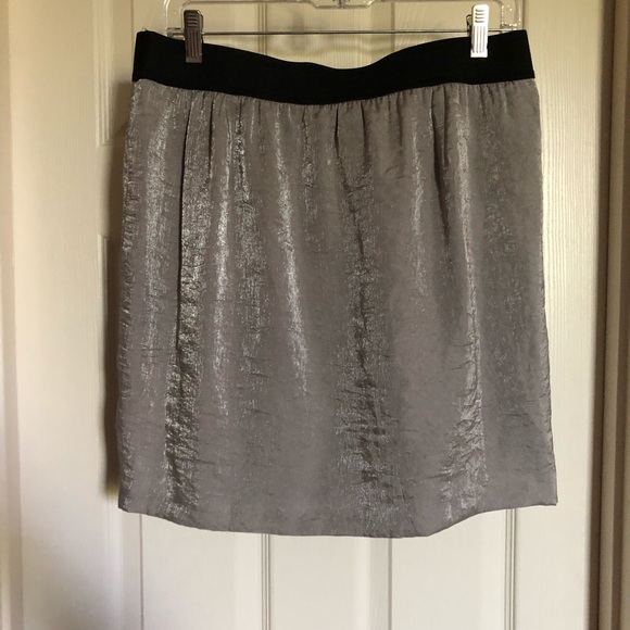 Traded💕 Banana Republic metallic tulip skirt - Picture 4 of 4